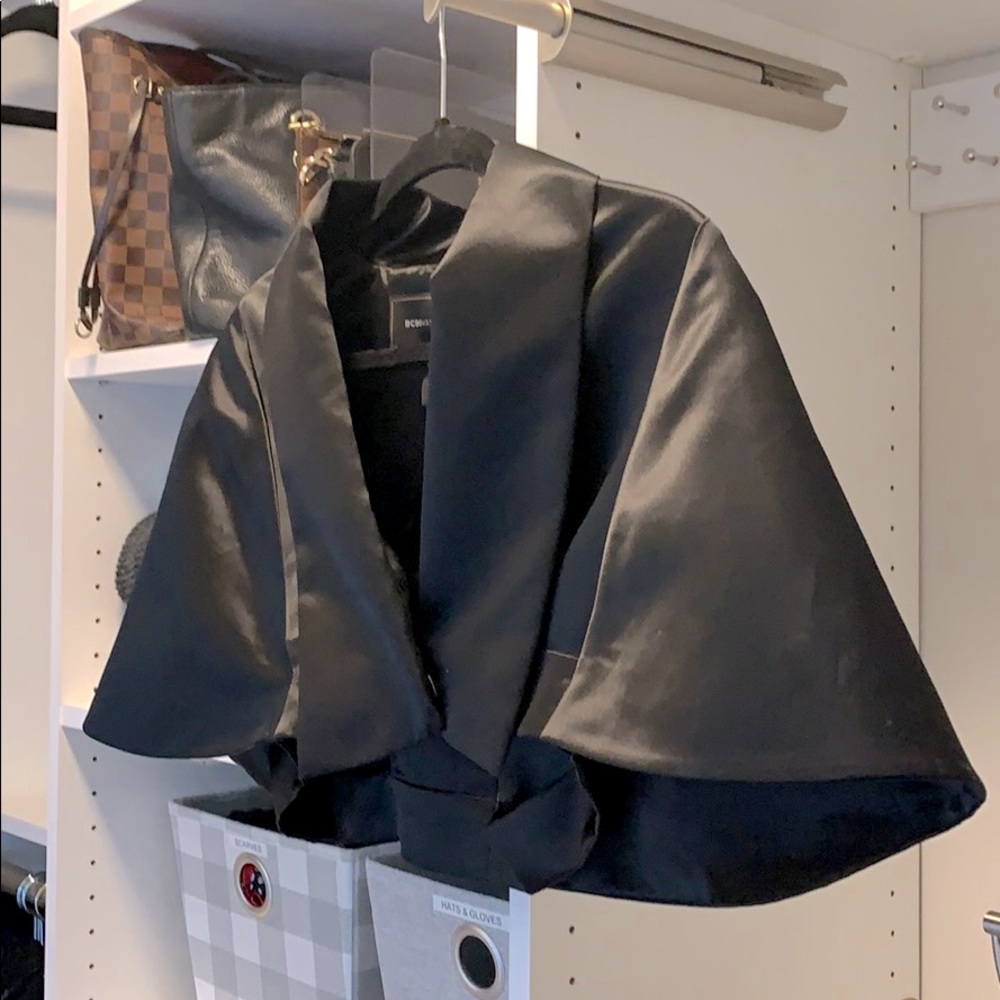 NWOT BCBG Formal Cape